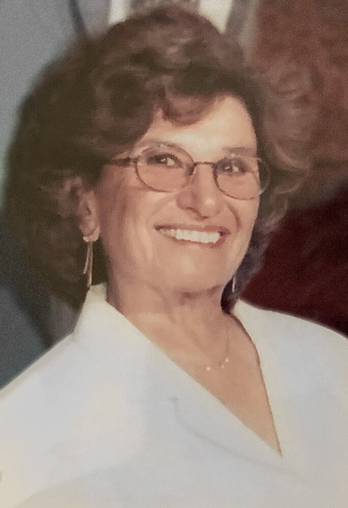 Obituary of Beverly G. Levy | Belkoff Goldstein Funeral Chapel serv...